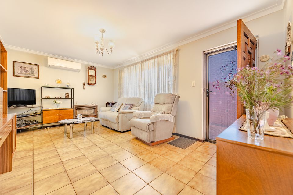 12 Adamson Rd, Parmelia