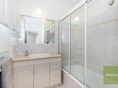 20 / 30 Martinez Avenue, West End