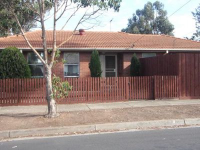 18 Parakeet Road, Werribee