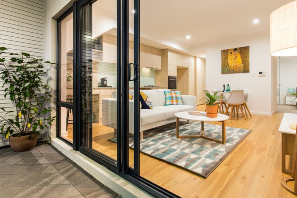 1 / 8 Salisbury Road, Rivervale