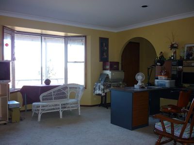 8L Morey Place, Dubbo