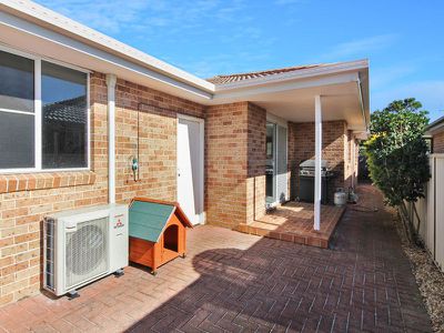 2 / 10 Victoria Place, Forster
