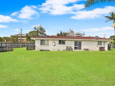 2 Tumut Street, Buddina