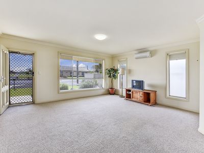 13 / 27 Short Street, Millicent