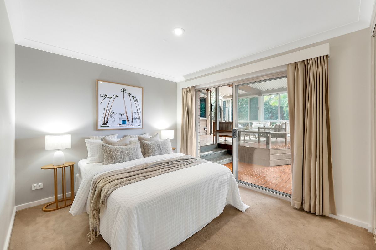 6 Robinia Parade, Springfield