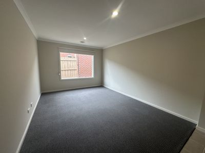 47 Canopus Circuit, Lara