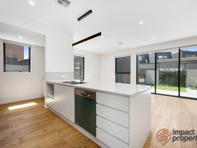 129 Sutherland Crescent, Taylor