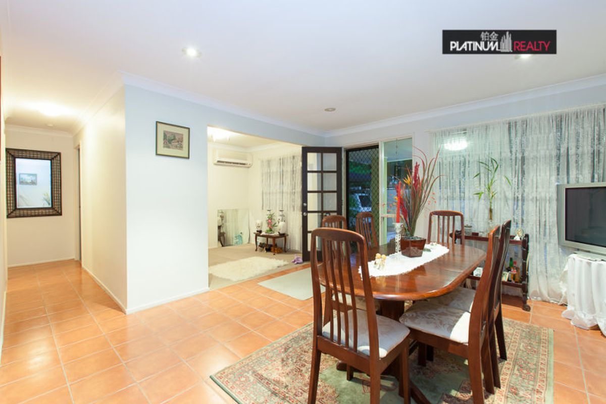 147 Markeri Street, Mermaid Waters