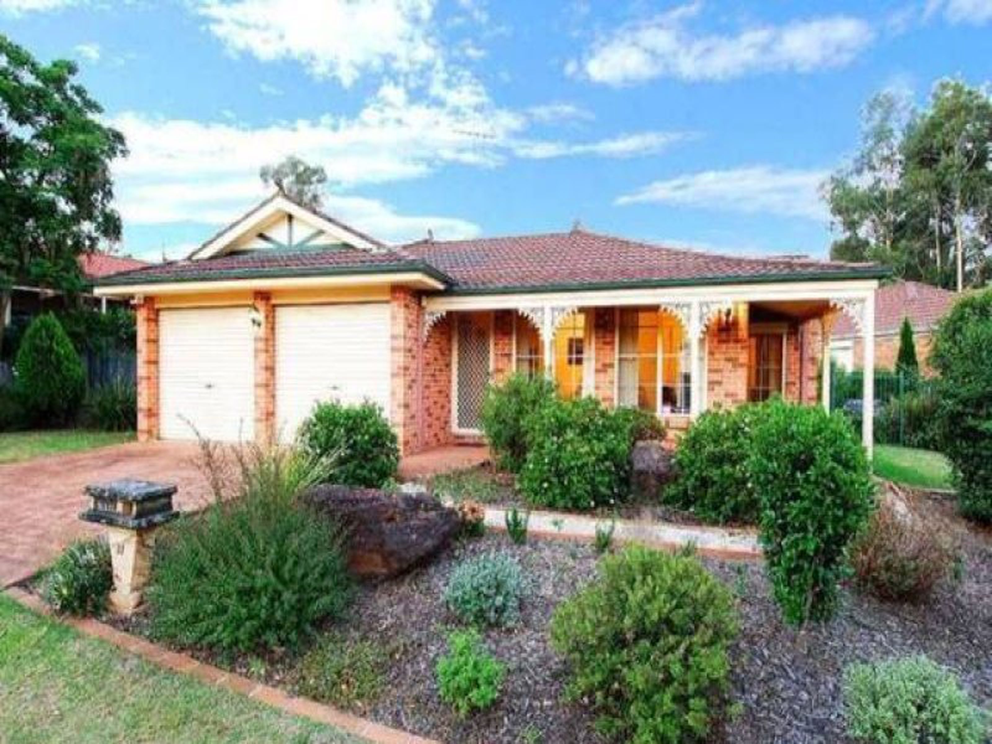 33 Oriole Street, GLENMORE PARK