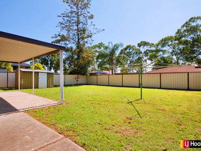 230 Hill End Road, Doonside