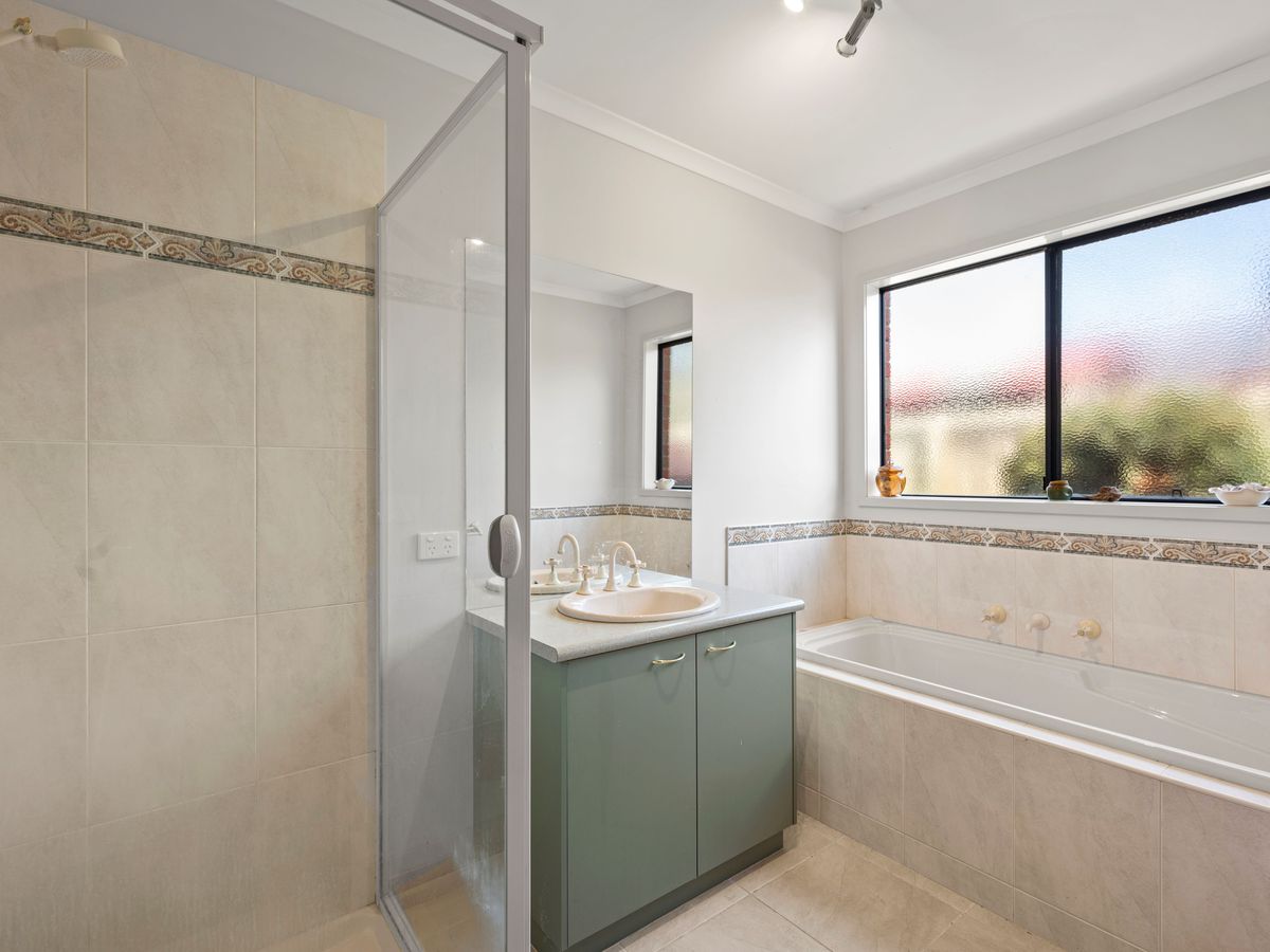 16 Moran Street, Benalla