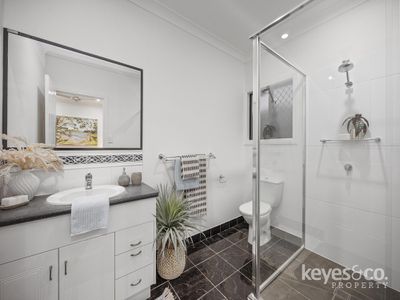 214 Riverside Boulevard, Douglas