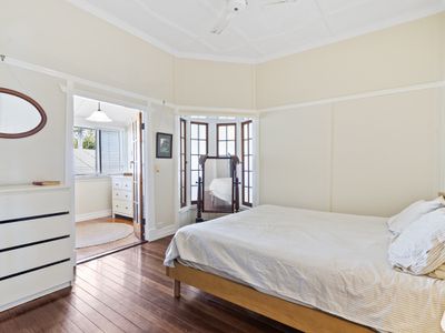 4 Caldwell St, Manly West