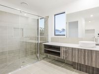 15 Hideaway Street, Pallara