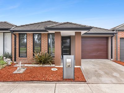 172 Primrose Avenue, Officer