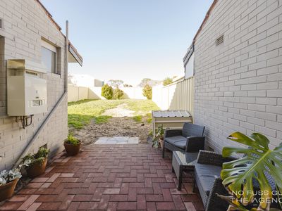 2 / 18 Selsey Way, Balga