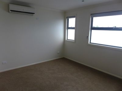 1B/44 Myers Street, Geelong