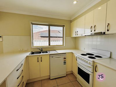 7a Bakeri Circuit, Warabrook