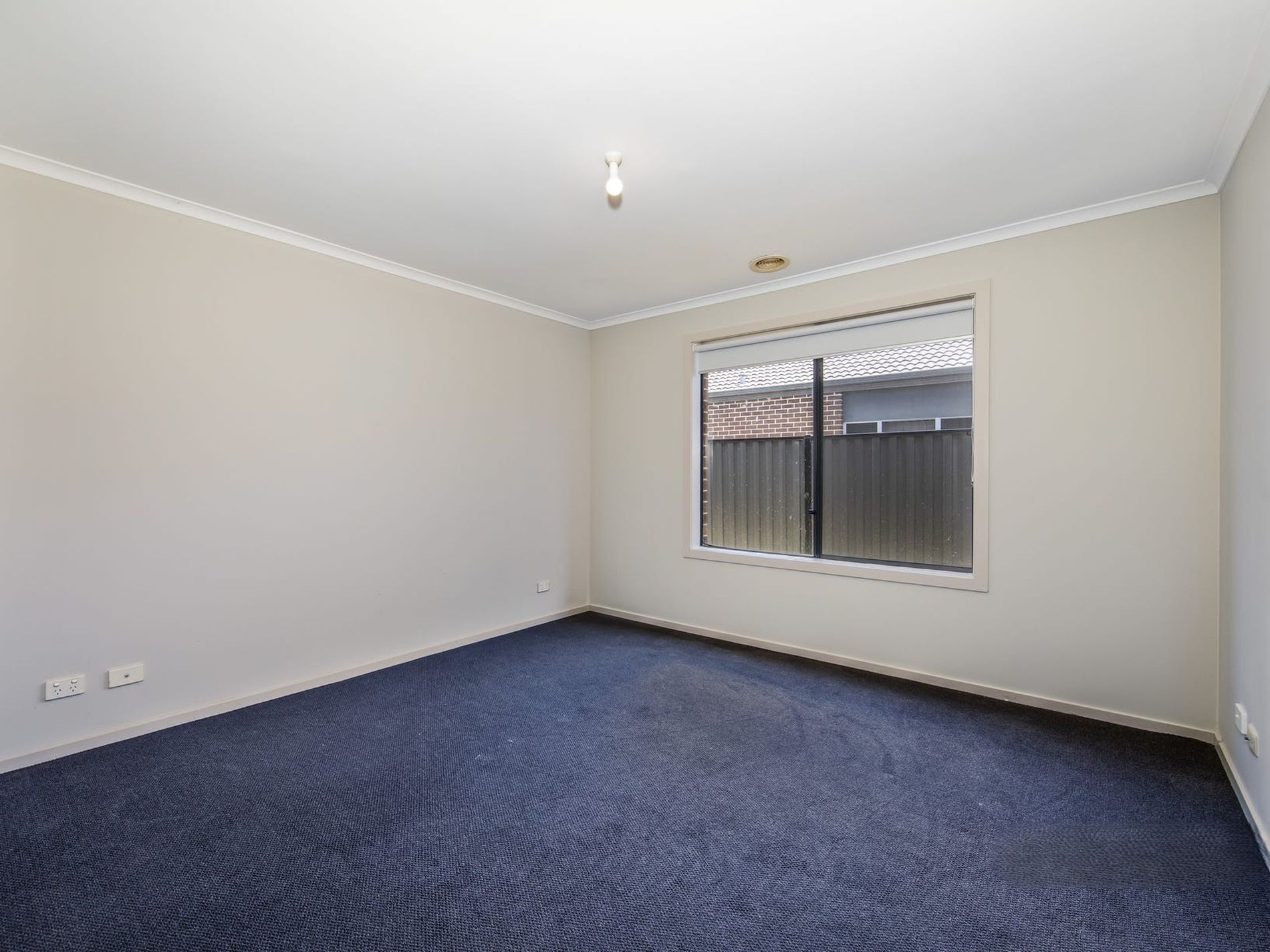 4 Billabong Crescent, Tarneit