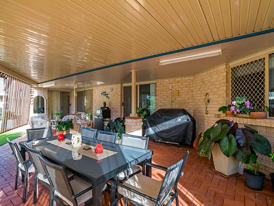 16 Lester Crescent, Torquay