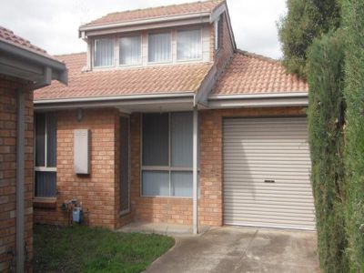 2 / 4 Goegan Street, Werribee