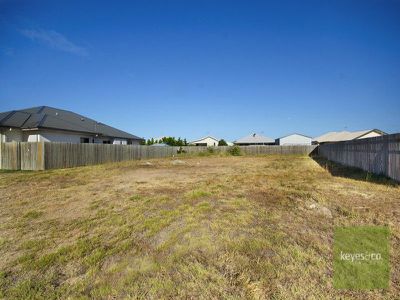 18 Yamacutta Court, Burdell