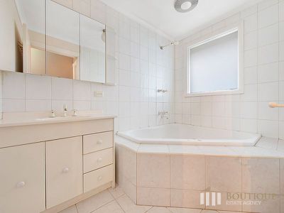20 Burchall Grove, Dandenong North