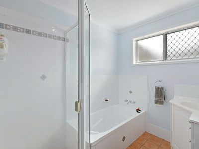 12 Packman Avenue, Rochedale South