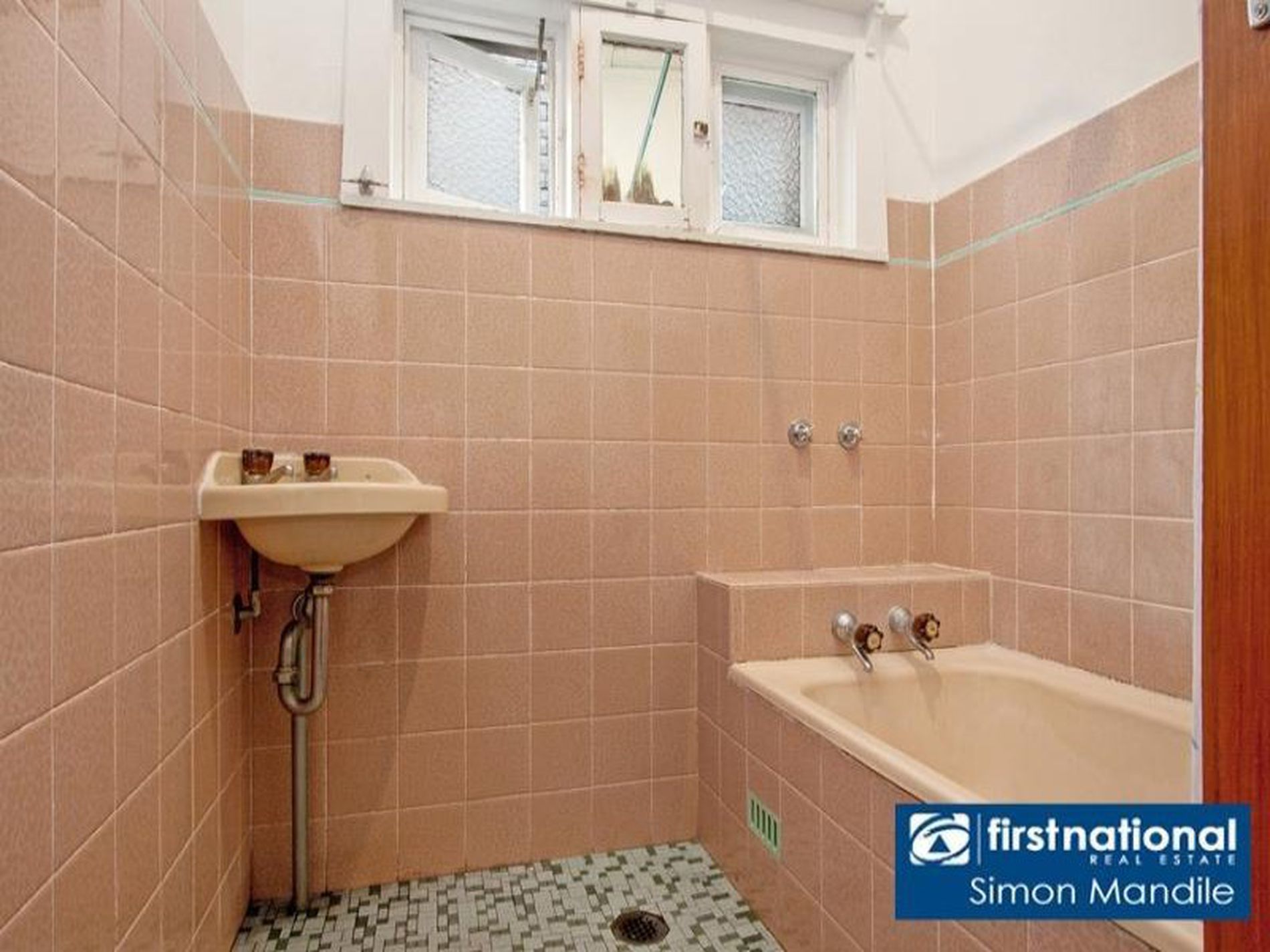 33 Lennox Street, Banksia