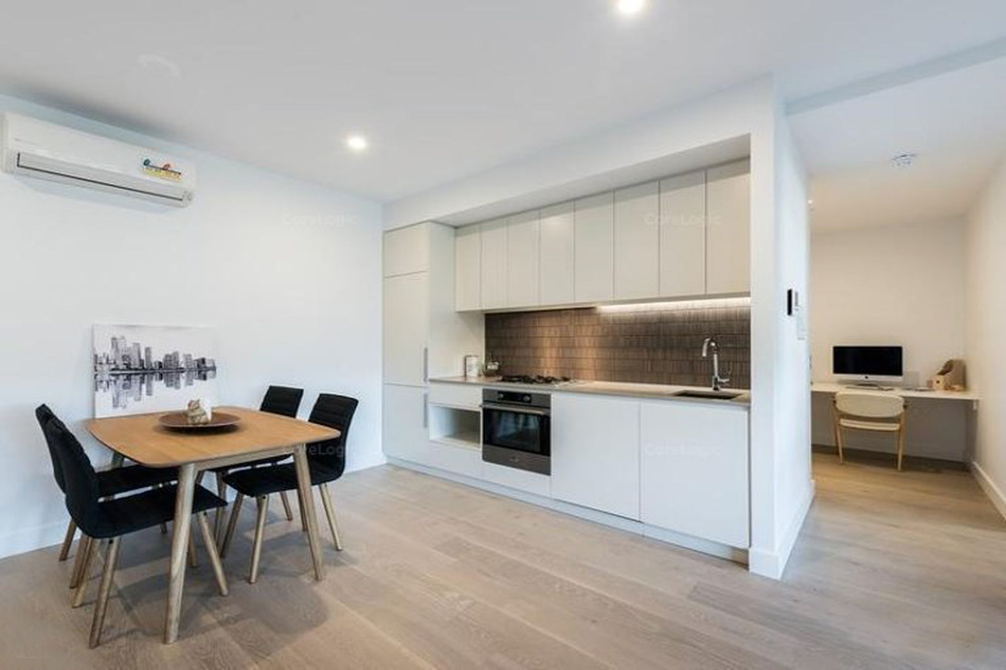 1303 / 421 King William Street, Adelaide