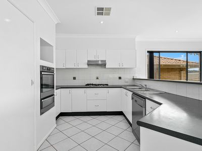 27 Tuggerah Circuit, Flinders