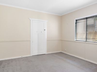 18 Collins Street, Piccadilly