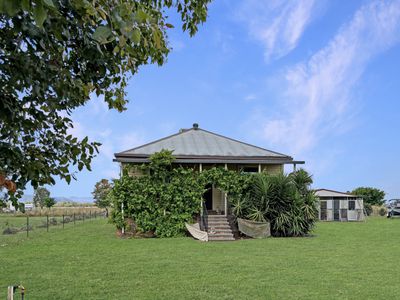 2-4 Breeza Street, Carroll