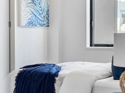 105 / 99 Whiteman Street, Southbank