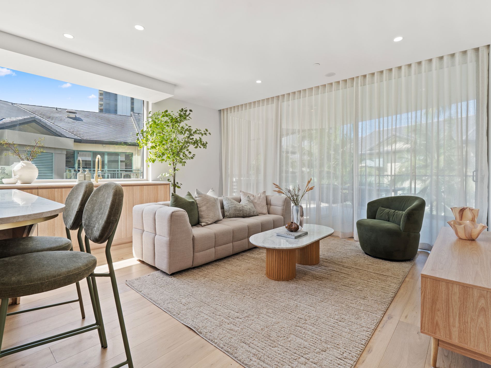 302 / 949 Gold Coast Highway, Palm Beach