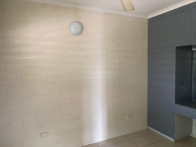 1 & 2  / 20 Muckanninie Court , Moulden