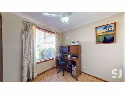 16 Flinders Close, Dubbo
