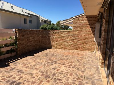 5/12 Brian Avenue, Yokine