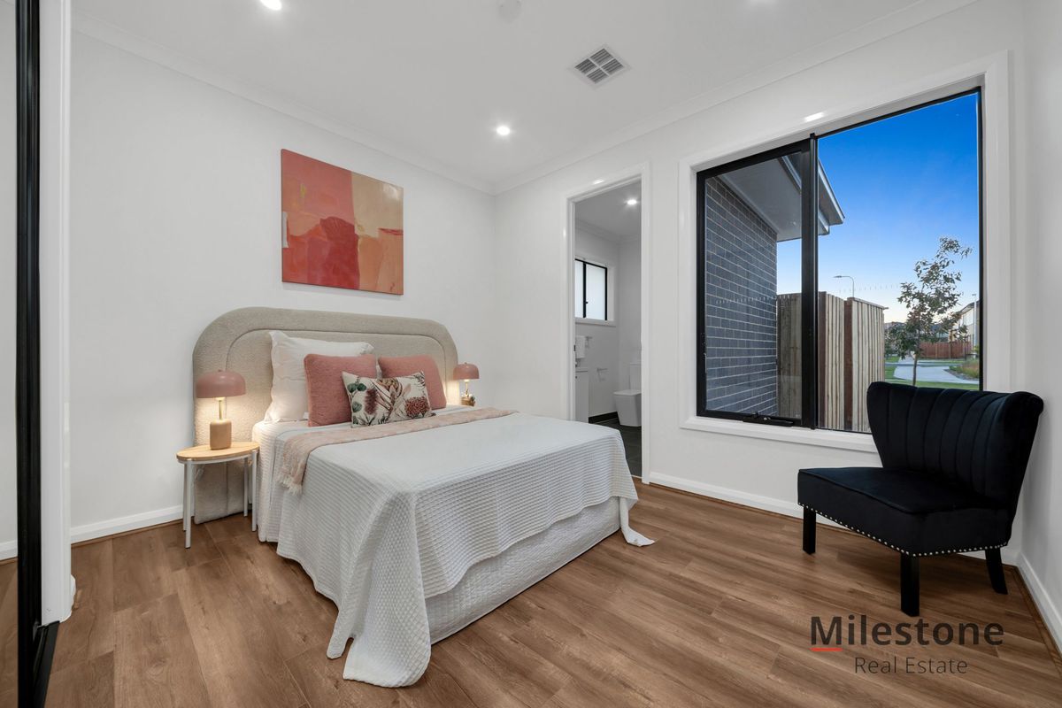 11 Carcoola Rise, Clyde North