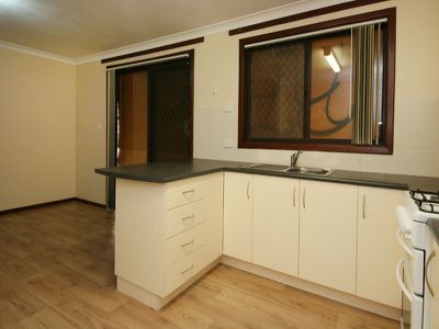 9 Watts Close, Boulder