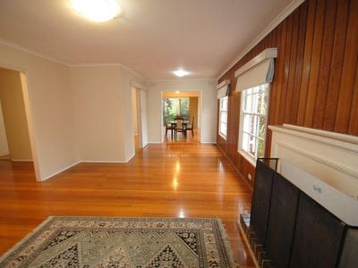 5 Tulip Court, Notting Hill