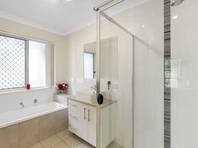 13 Moondani Drive, Gilston