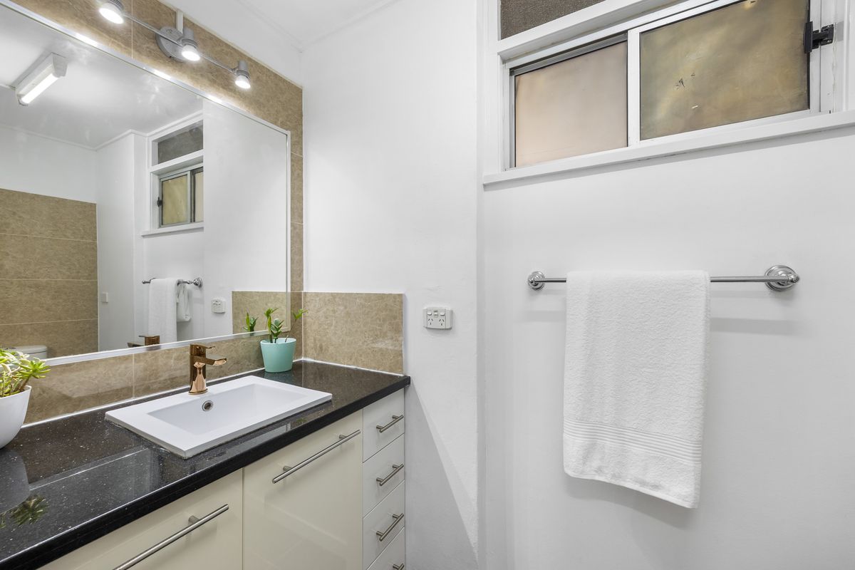 1 / 333 Milton Road, Auchenflower