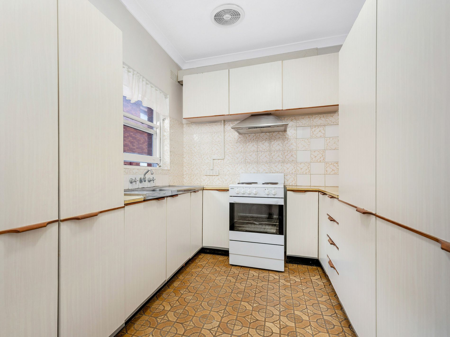 3 / 40 Banks Street, Monterey