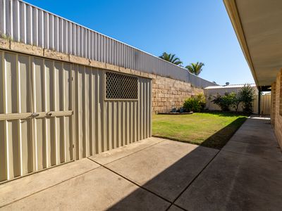 52 Brougham Crescent, Orelia