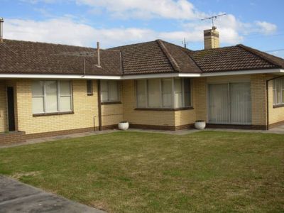 16 Bookey Street, Port Macdonnell
