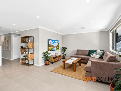 22 Honeybee Crescent, Calderwood