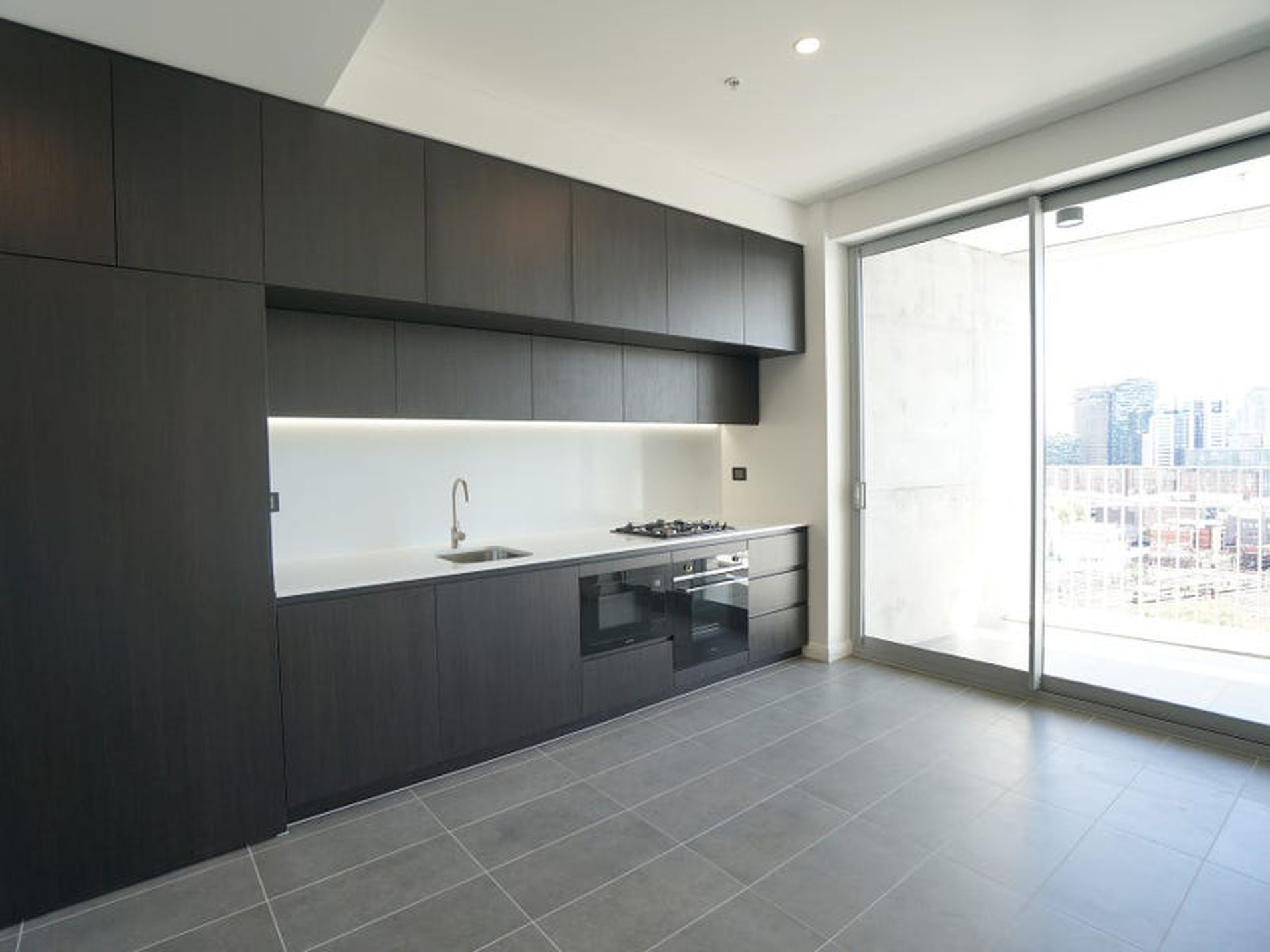 1002 / 1B Lawson Square, Redfern