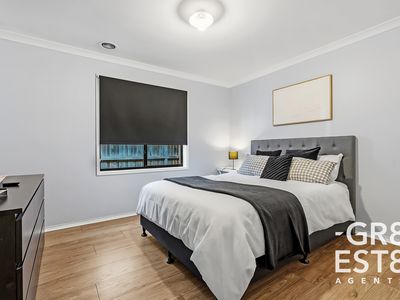 30 Lemon Grove, Cranbourne West