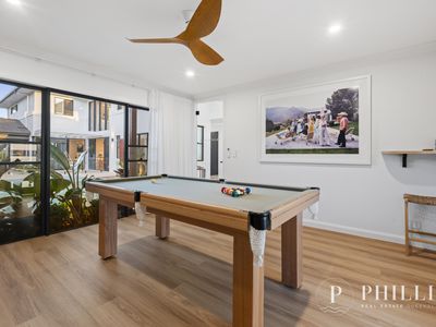 2566 Cressbrook Drive, Hope Island